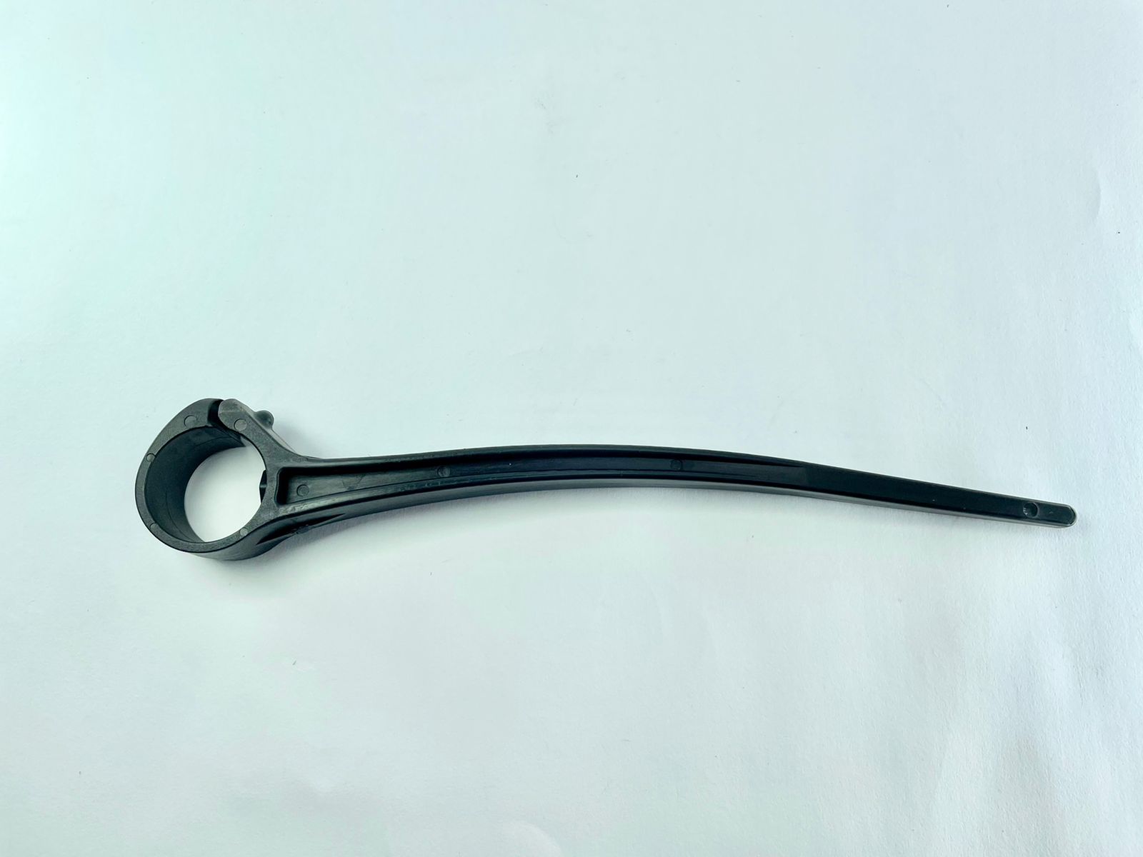 Z4611 - DEDO REC MOLINETE DRAPER 48151645  / 47392794 CASE - AGCO / MASSEY FERGUSIN / VALTRA